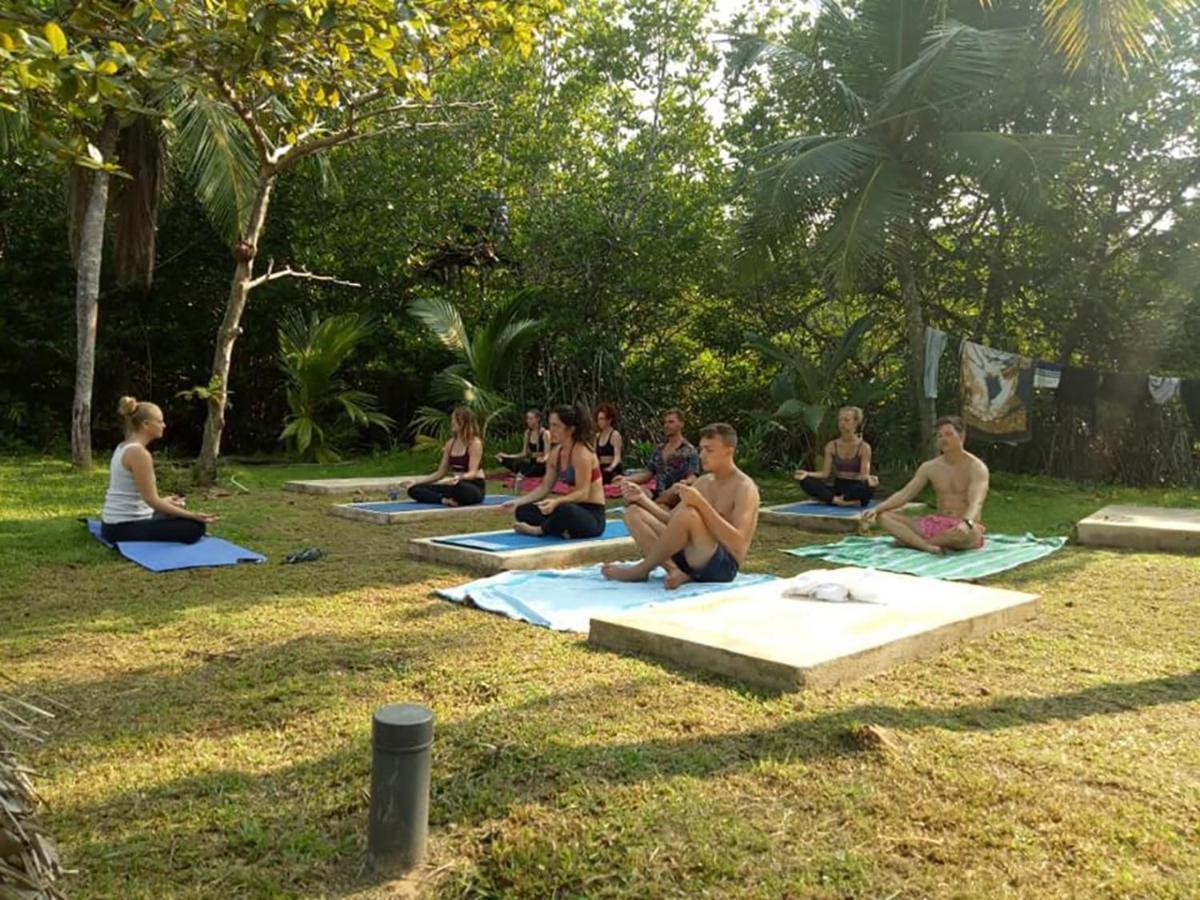 "Camp Kush" By Hostel Unawatuna Exterior foto